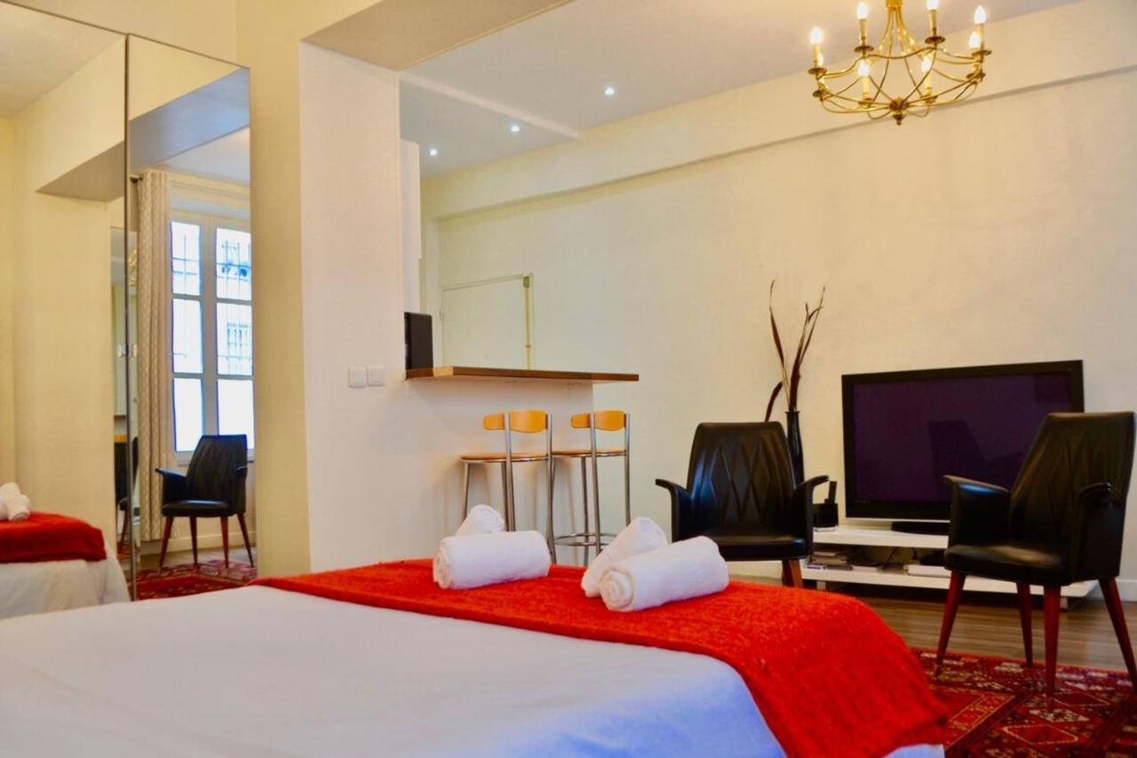 1 Bedroom Apartment In The Heart Of The Marais Area 파리 외부 사진